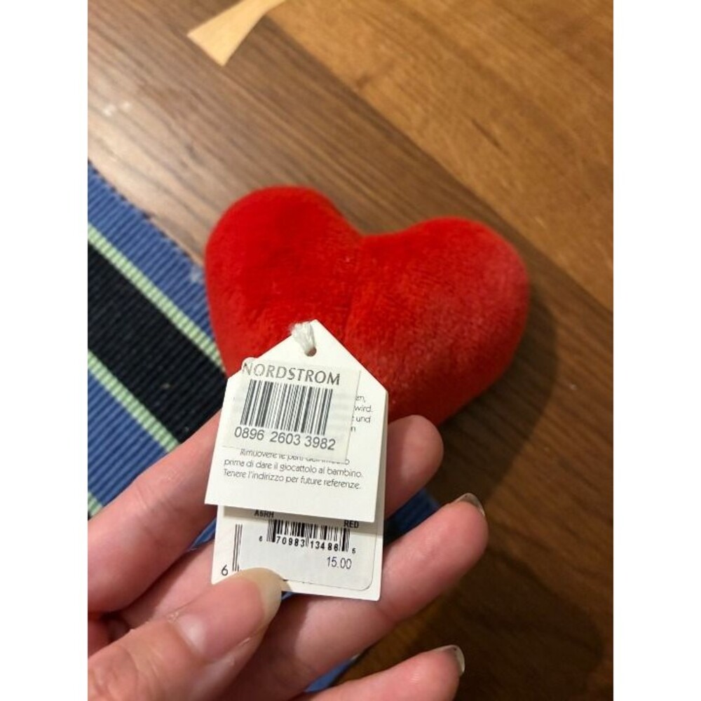Jellycat - Amuseable Red Heart NWT Retired - Picture 3 of 3